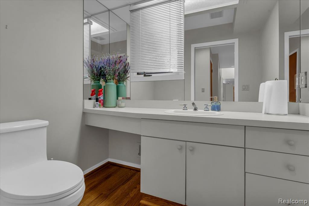 6983 Brookeshire Drive, West Bloomfield, MI — Photo 26