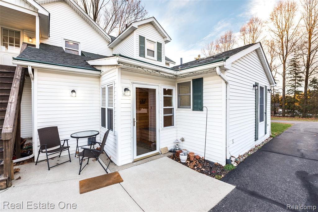 4141 Van Amberg Road, Brighton, MI 48114 — Photo 11