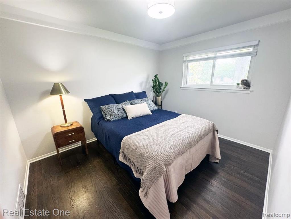 722 Miller Avenue, Rochester, MI 48307 — Photo 8