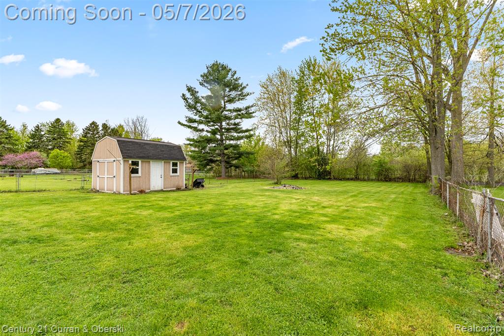 24628 Woodland Drive, Flat Rock, MI 48134 — Photo 30