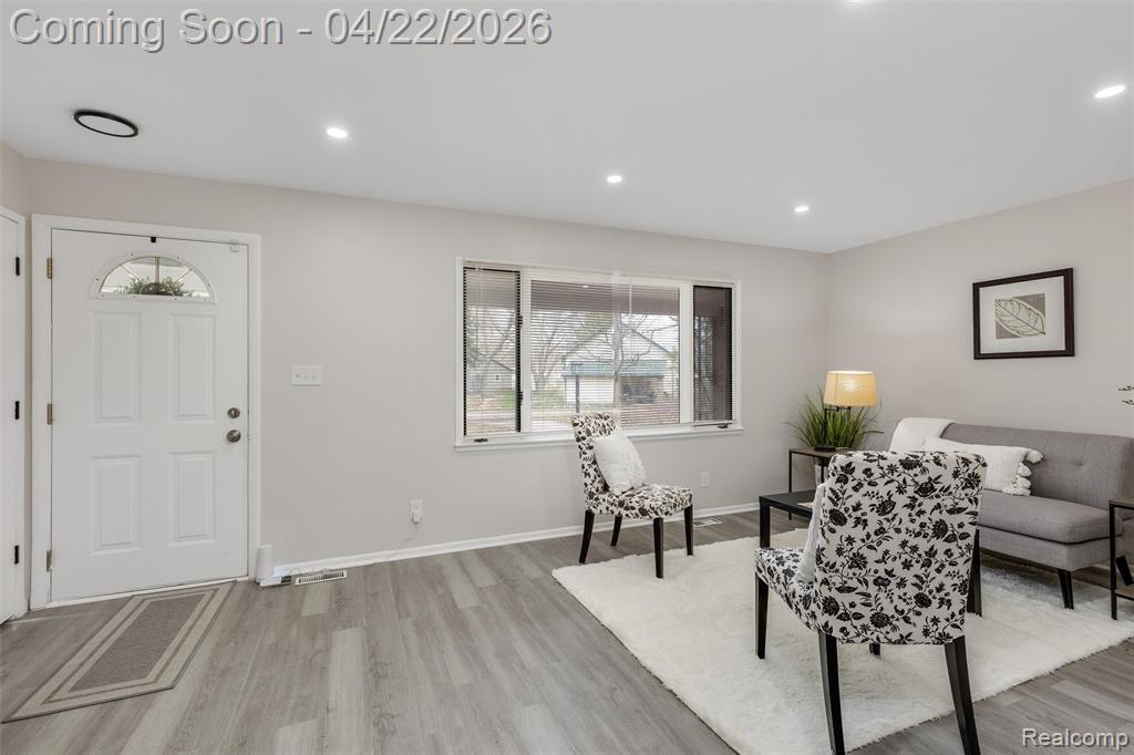 5740 Pine Lane, Ypsilanti, MI 48197 — Photo 5