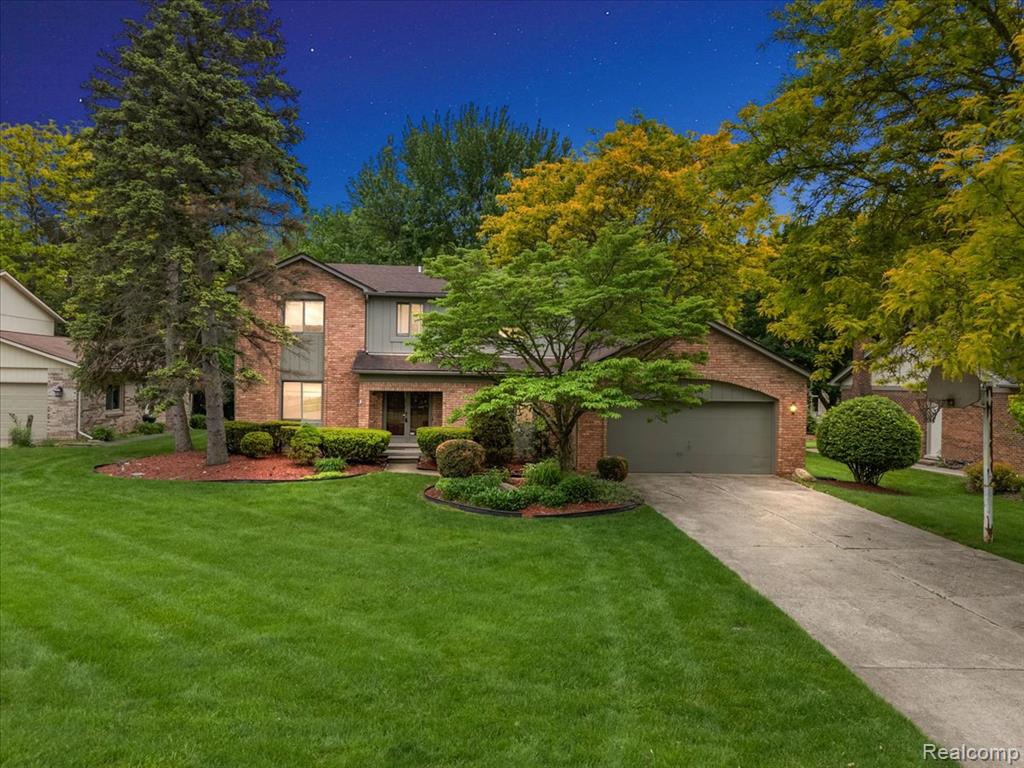 6153 Kiev Street, West Bloomfield, MI 48324 — Photo 2