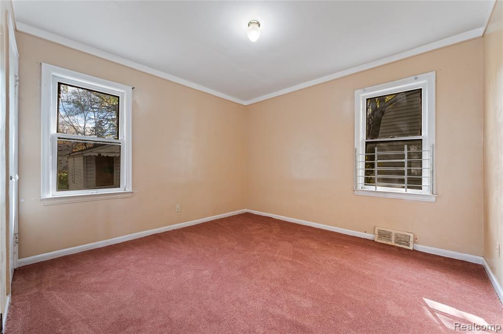 8674 Pierson Street, Detroit, MI 48228 — Photo 20