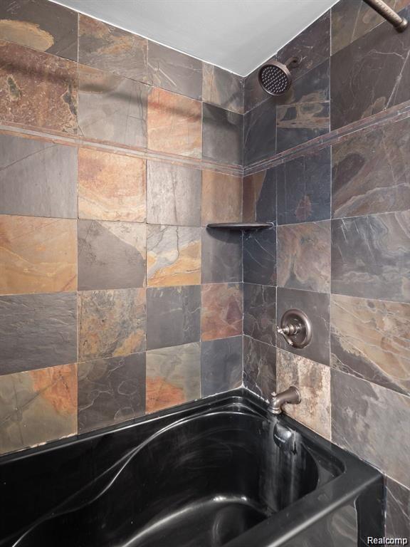 4288 LIN Drive, Sterling Heights, MI 48310 — Photo 19