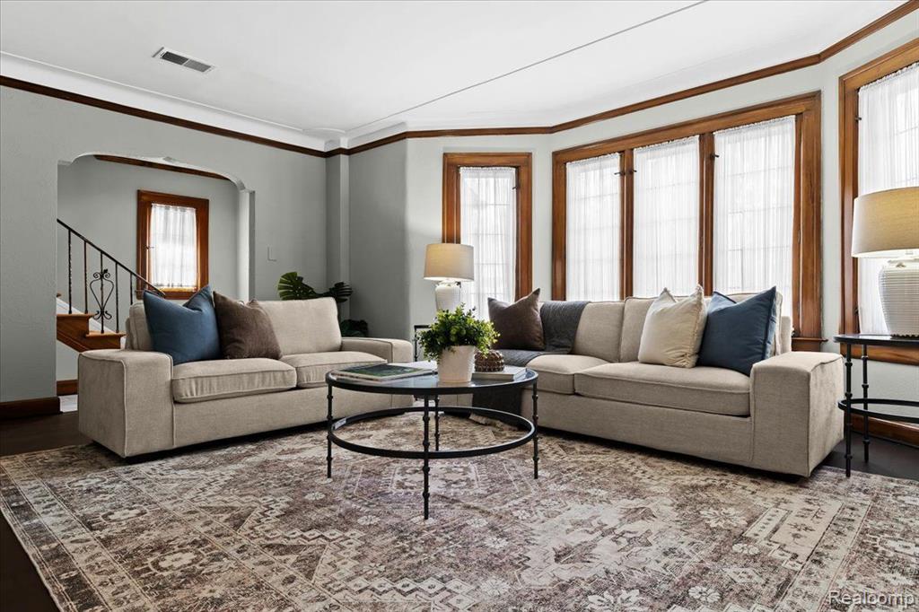 312 MCKINLEY Avenue, Grosse Pointe Farms, MI 48236 — Photo 5