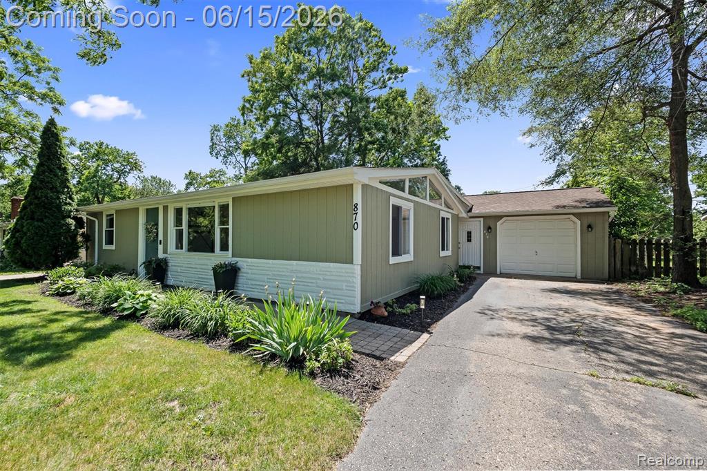 870 Pine Tree Road, Lake Orion, MI 48362 — Photo 4
