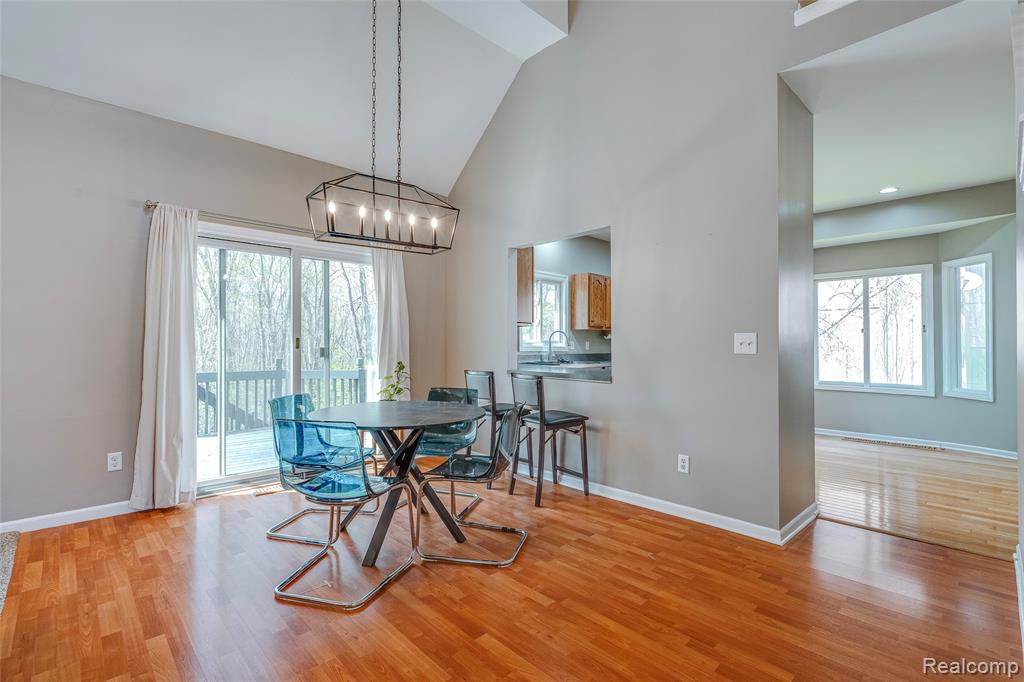 461 Alexander Drive, Commerce Twp, MI 48390 — Photo 22