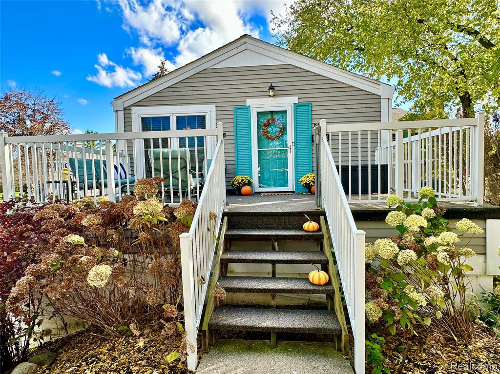21140 E Glen Haven Circle, Novi, MI 48167 — front exterior