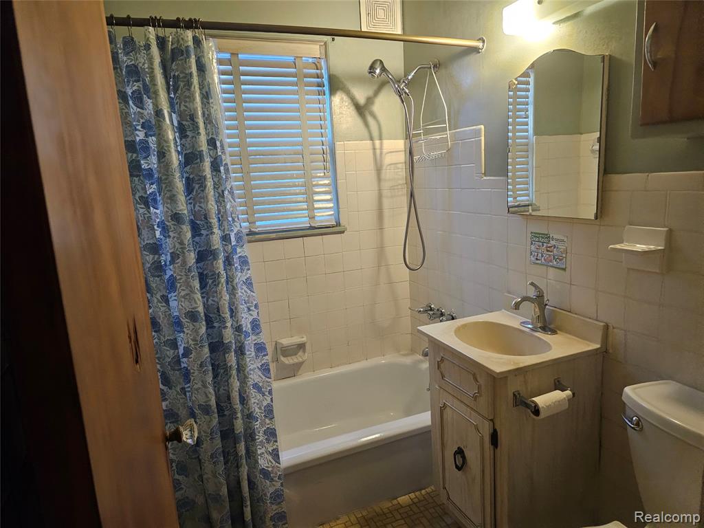 618 S Meade Street, Flint, MI 48503 — Photo 17