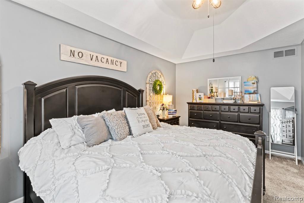 5189 CYPRESS Circle, Grand Blanc, MI 48439 — Photo 17