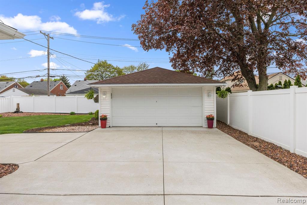 9280 REECK Road, Allen Park, MI 48101 — Photo 49