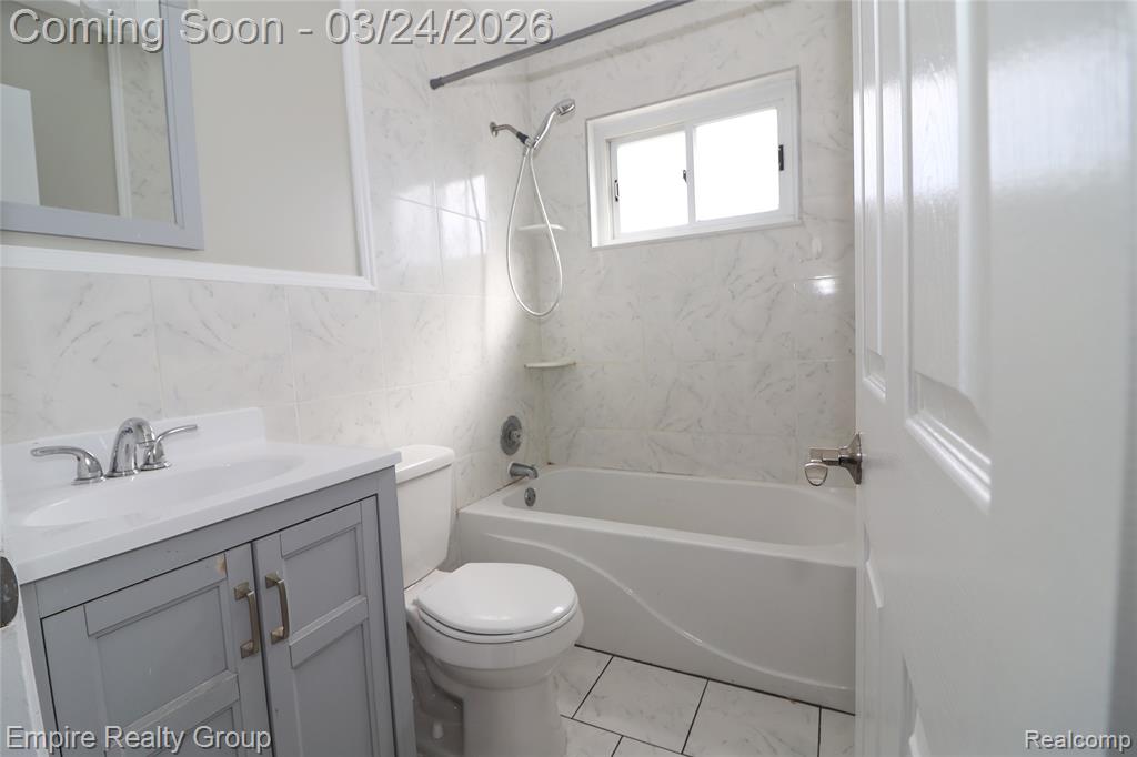 6444 Sunset Street, Garden City, MI — Photo 18