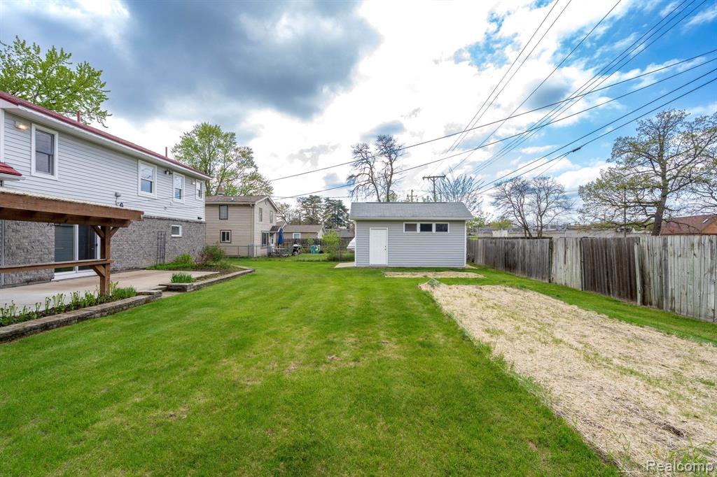 3246 MILLWALL Avenue, Keego Harbor, MI 48320 — Photo 6