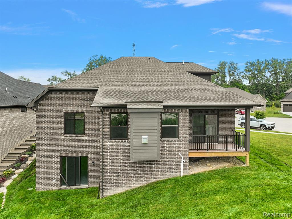 55308 HANFORD Court, Utica, MI 48316 — Photo 3