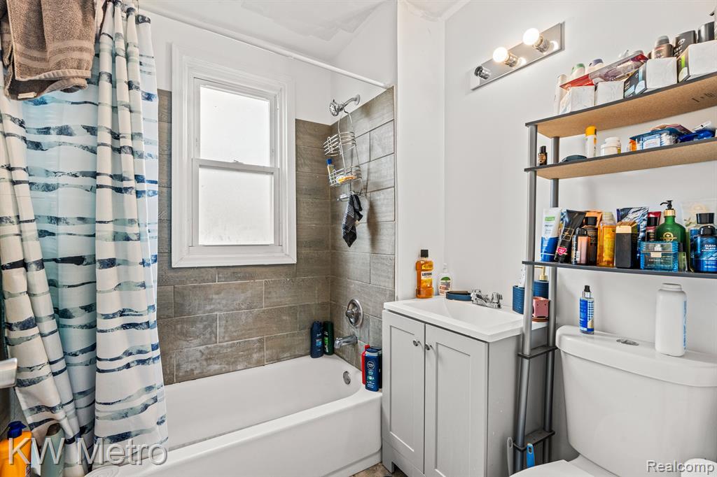 5183 PENNSYLVANIA Street, Detroit, MI 48213 — Photo 24
