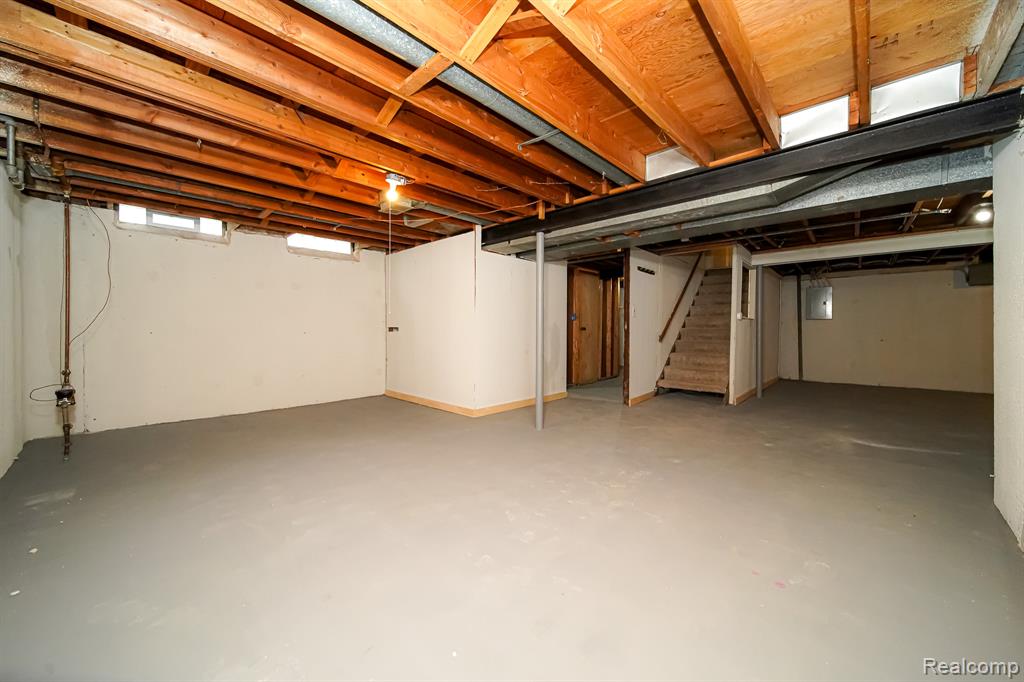 30644 HAYES Road, Roseville, MI 48066 — Photo 57