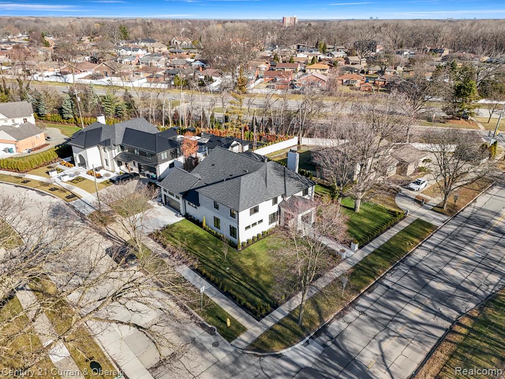2211 Golfview Drive, Dearborn, MI, 48128