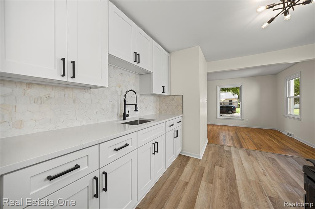 4521 COLUMBUS Street, Wayne, MI 48184 — Photo 11