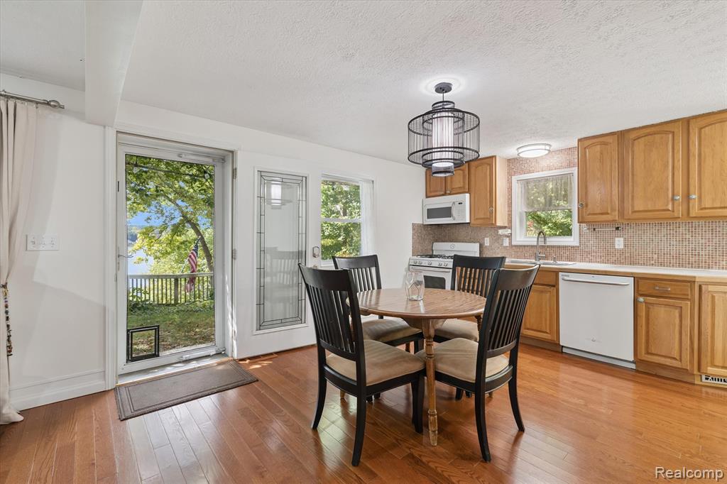 4475 Harp Drive, Linden, MI 48451 — Photo 6