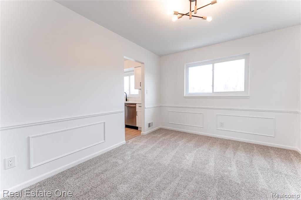 801 W Long Lake Road, 4, Bloomfield Hills, MI 48302 — Photo 6