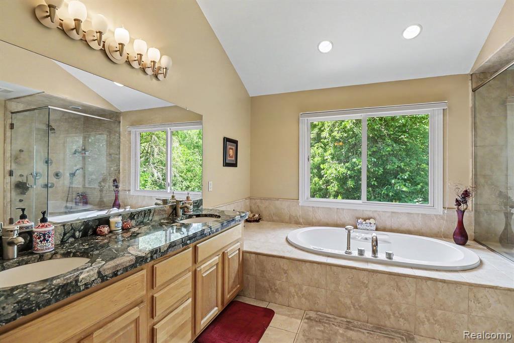 6621 Glenshaw Court, West Bloomfield, MI — Photo 23