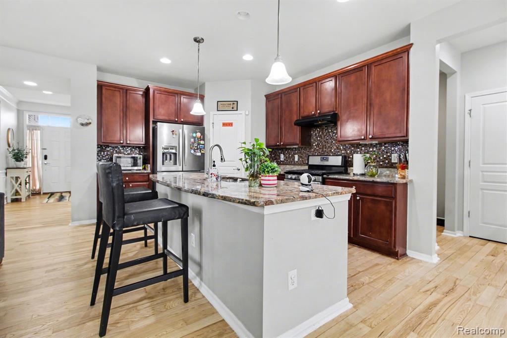 2417 PREMIER Lane, Canton, MI 48188 — Photo 11