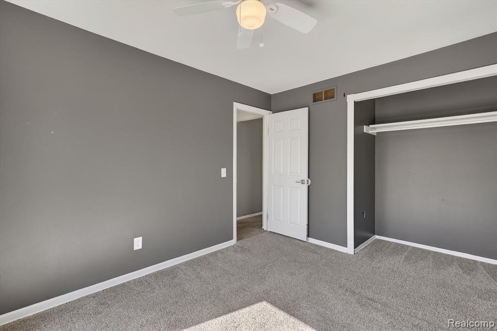 4450 N Vassar Road, Flint, MI 48506 — Photo 14