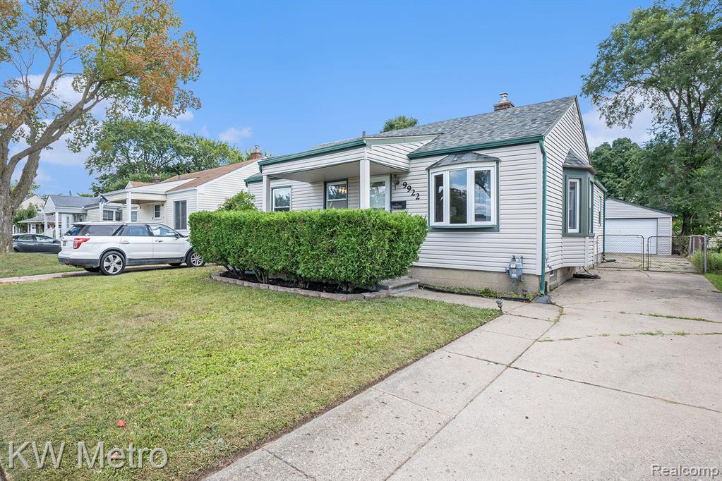 9922 Garfield, Redford, MI 48239 — Photo 2