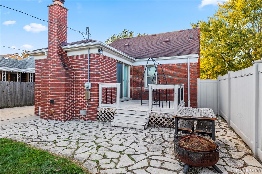 9849 BECKER Avenue, Allen Park, MI 48101 — Photo 34