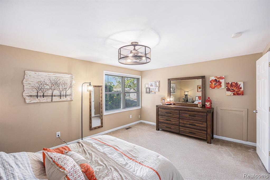 143 BROADWAY Street, Oxford, MI 48371 — Photo 21