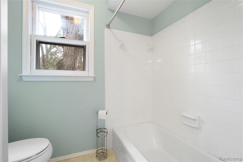14408 McCaslin Lake Road, Linden, MI 48451 — Photo 47