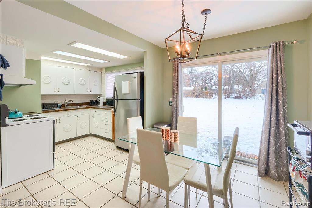 6155 Westdale Drive, Grand Blanc, MI 48439 — Photo 12