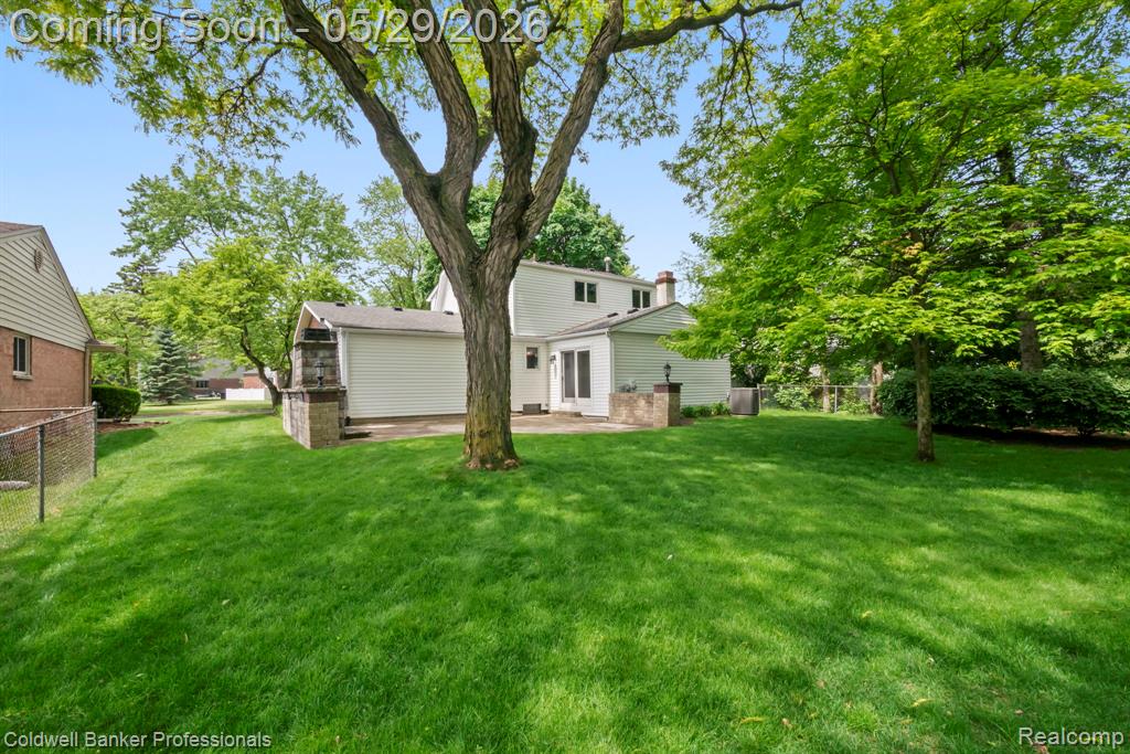 9310 Oakcliffe Drive, Plymouth, MI 48170 — Photo 12