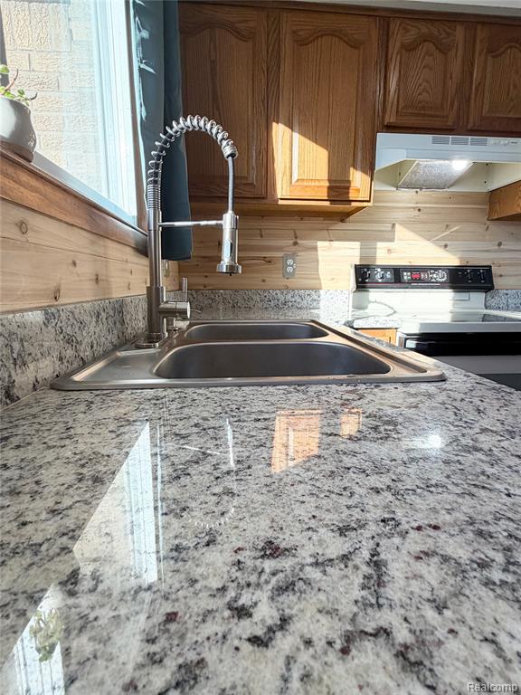 28428 Weddel Avenue, Brownstown, MI 48183 — Photo 11