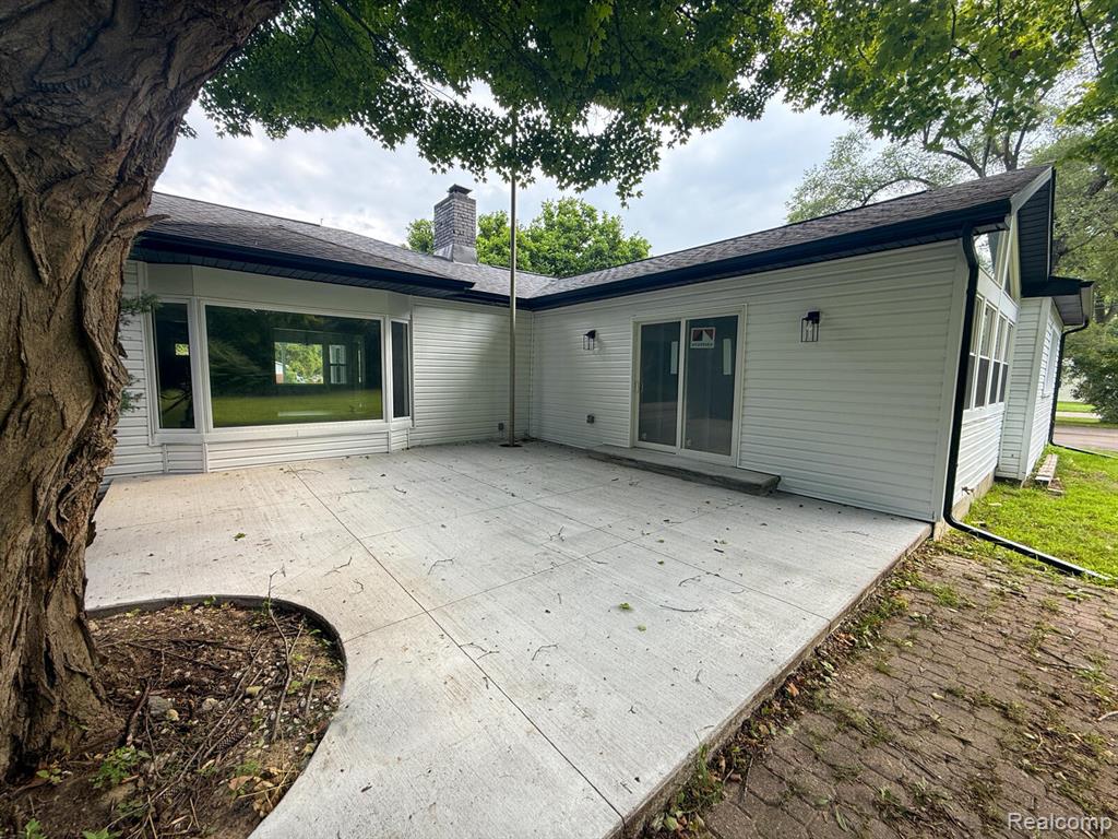 6076 Hugh Street, Burton, MI 48509 — Photo 2