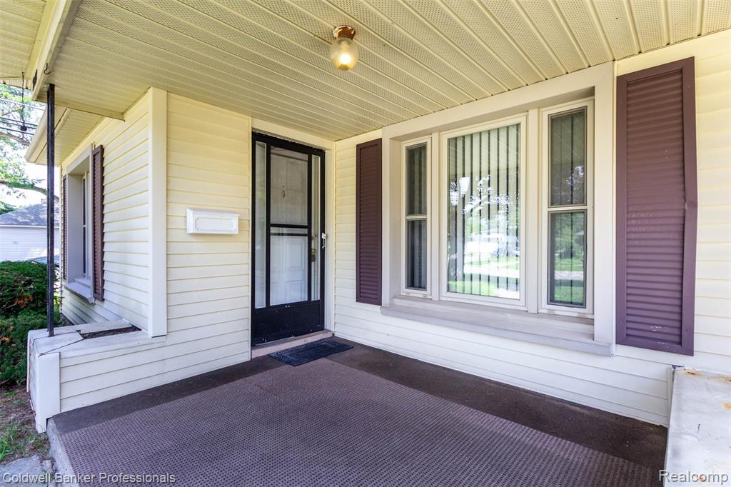 7332 N Vernon Street E, Dearborn Heights, MI 48127 — Photo 3