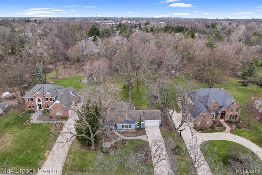2905 W HICKORY GROVE Road, Bloomfield Hills, MI 48302 — Photo 5