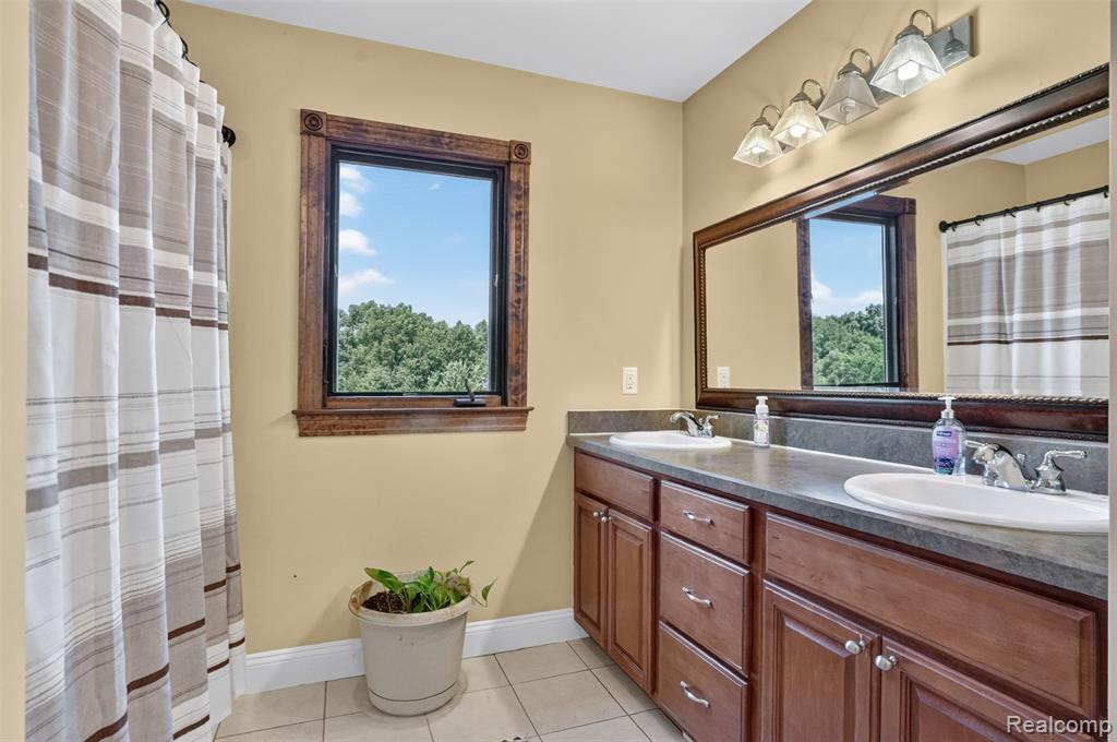5372 Stone Garden Drive, Howell, MI 48843 — Photo 30