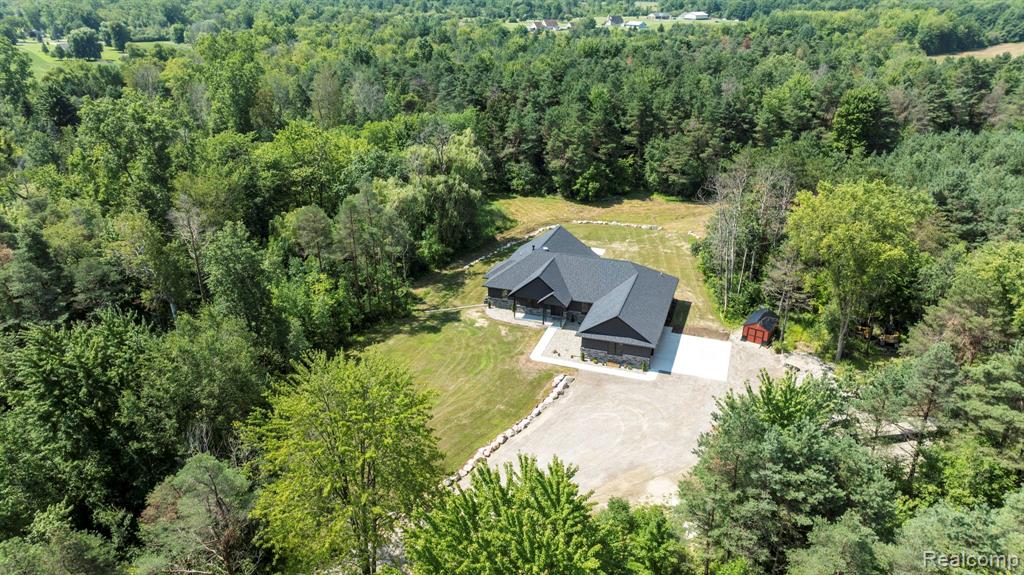 4697 Emmett Road, Emmett, MI 48022 — Photo 7