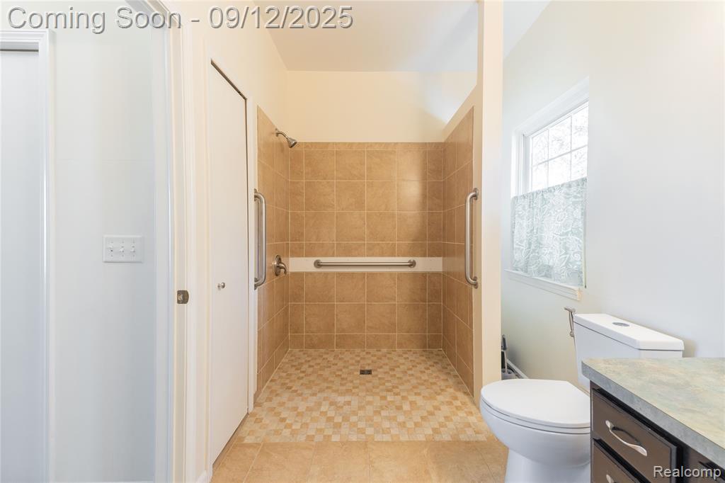 5129 Blue Spruce Drive, Ypsilanti, MI 48197 — Photo 24