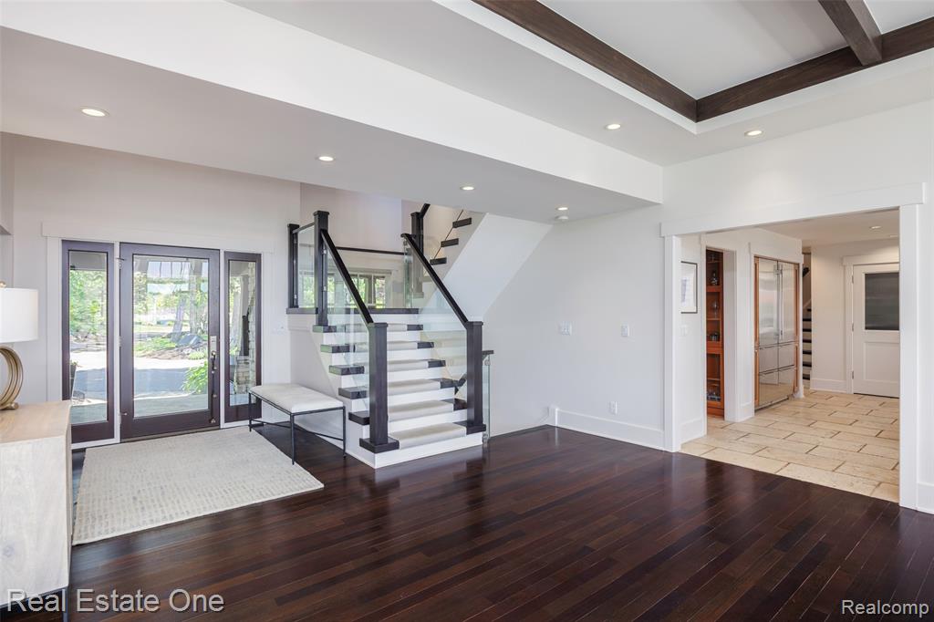 7689 Deerhill Drive, Independence, MI — Photo 9
