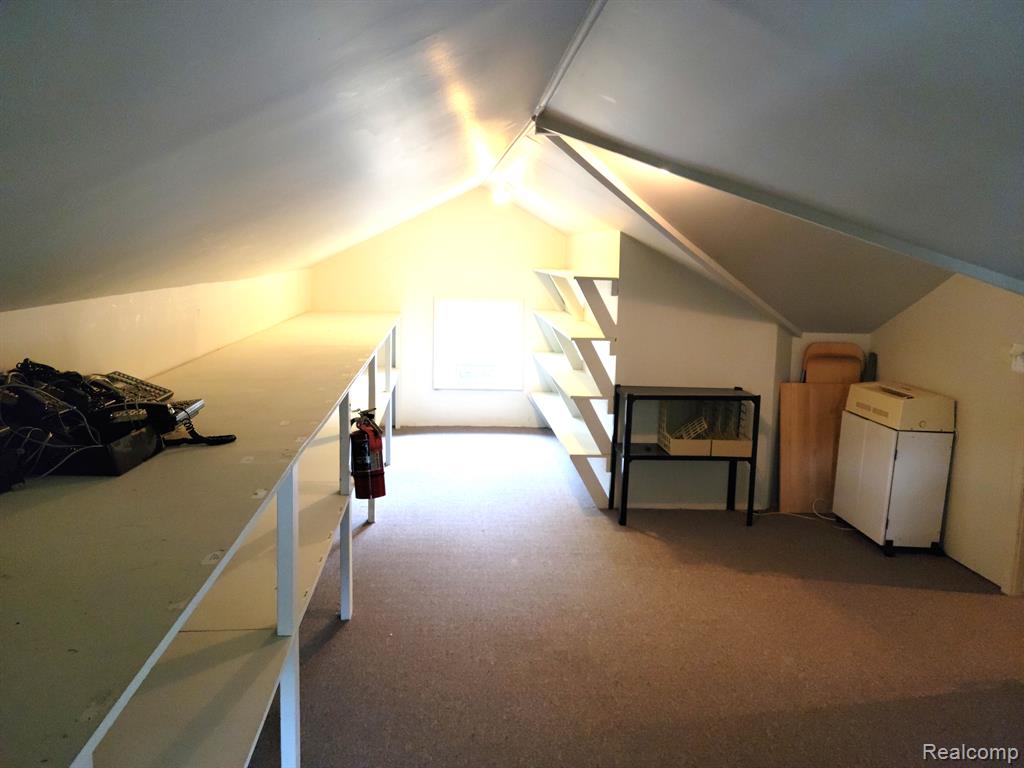 909 N MAIN Street, Royal Oak, MI 48067 — Photo 24