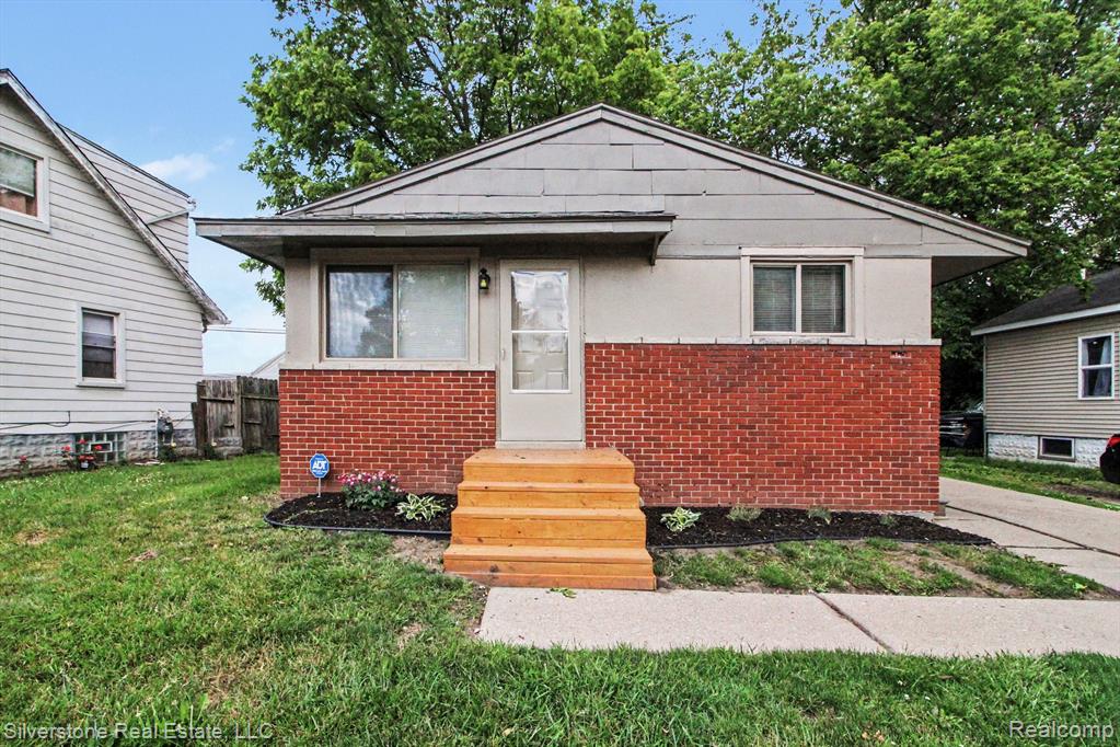 731 Monticello Avenue, Pontiac, MI 48340 — front exterior
