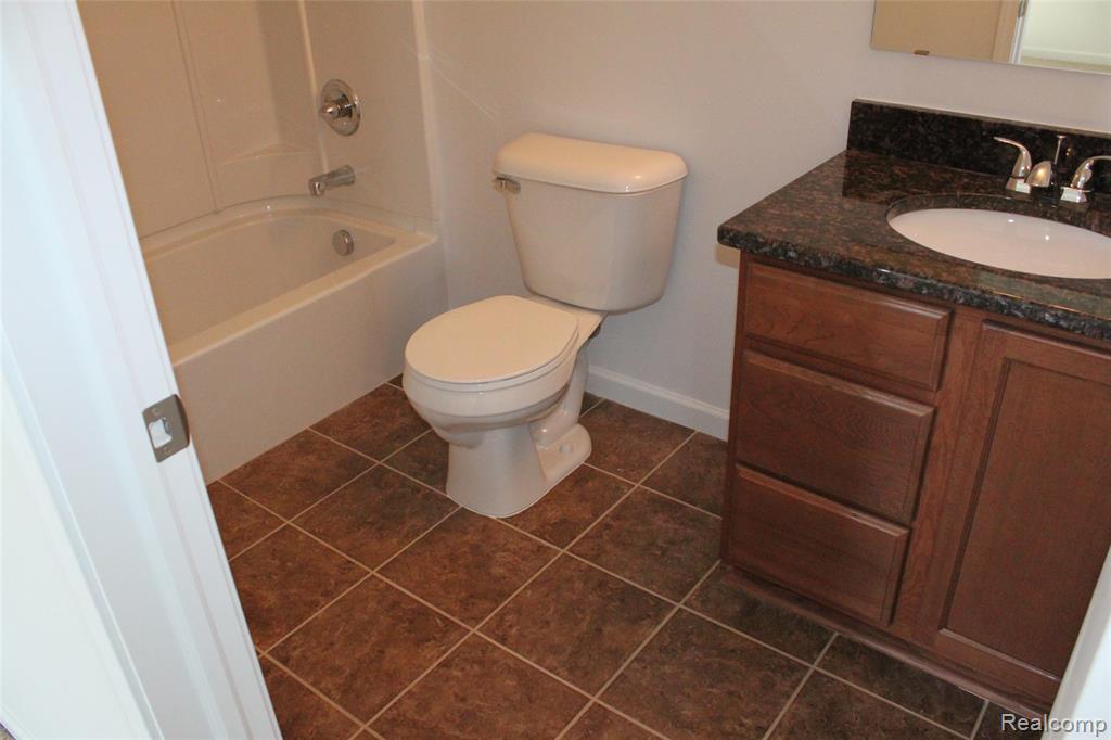 58175 KINCAID Street, New Haven, MI 48048 — Photo 32