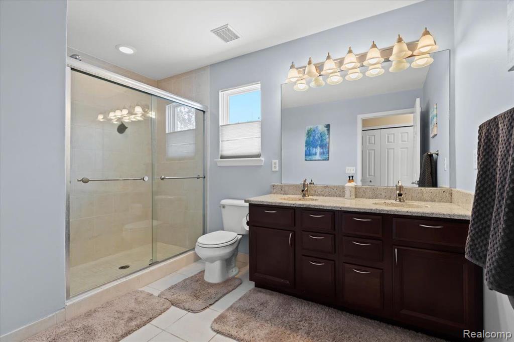 49407 N Glacier, Northville, MI 48168 — Photo 20