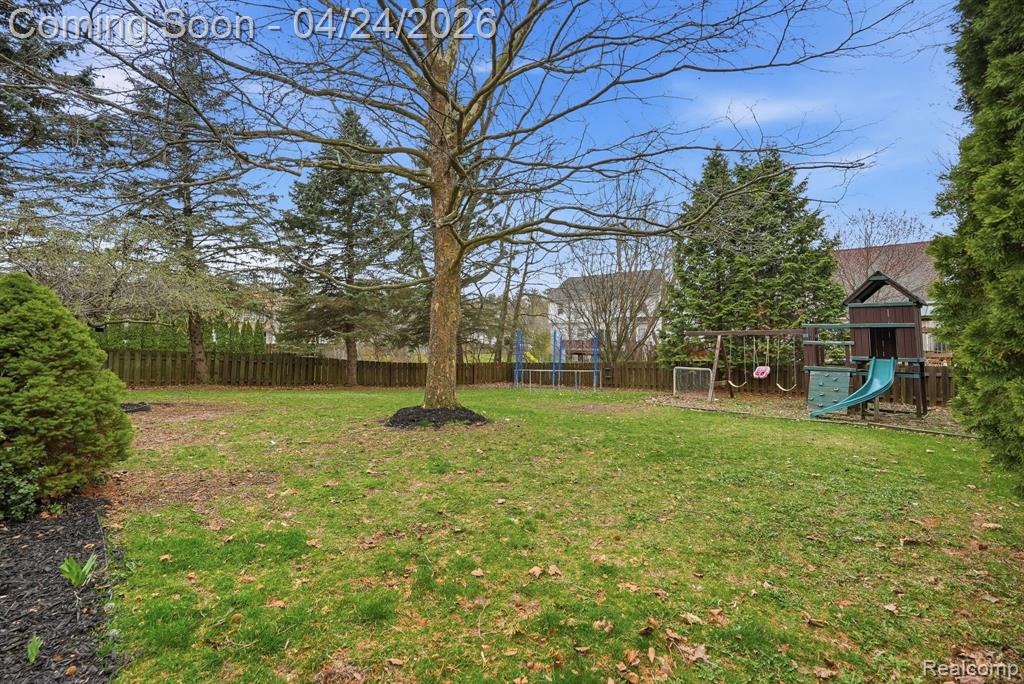 1140 Olympic Court, Oxford, MI 48371 — Photo 45