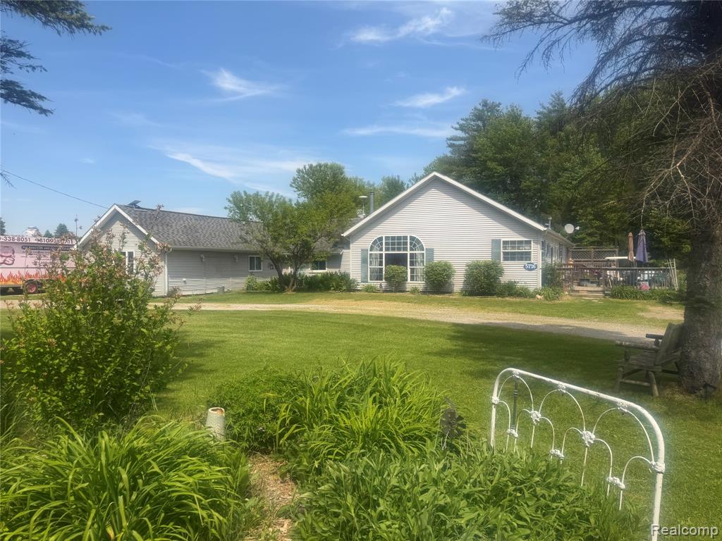 5716 Falkenbury Road, North Branch, MI 48461 — Photo 7