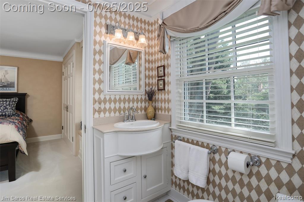 51 Lochmoor Boulevard, Grosse Pointe Shores, MI 48236 — Photo 30