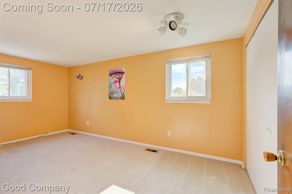 53625 Shelby Road, Utica, MI 48316 — Photo 31