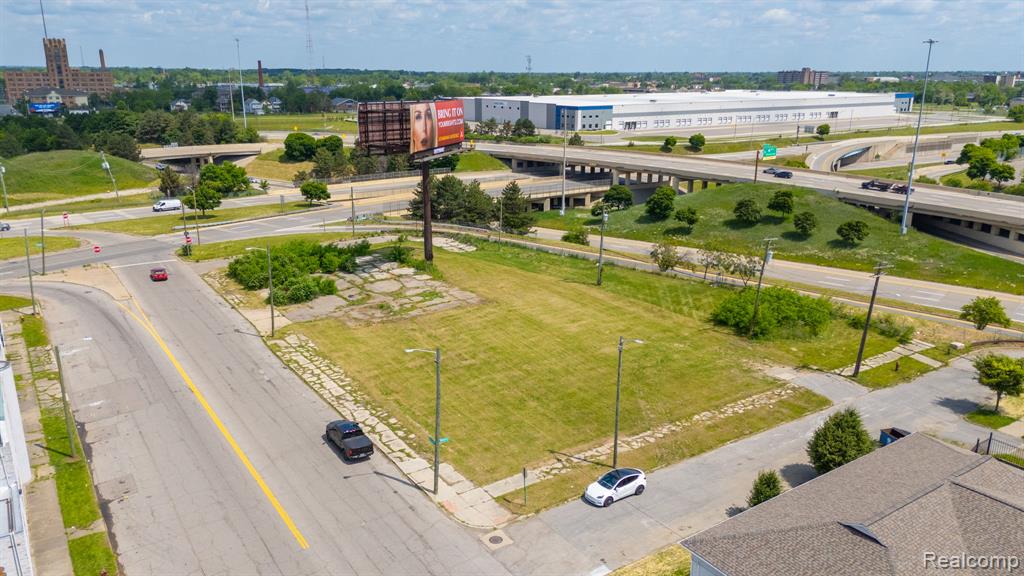 13300 Woodrow Wilson Street, Detroit, MI 48238 — Photo 16